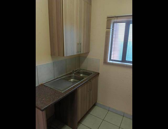 2 BEDROOM PROPERTY TO RENT IN ELSPARK